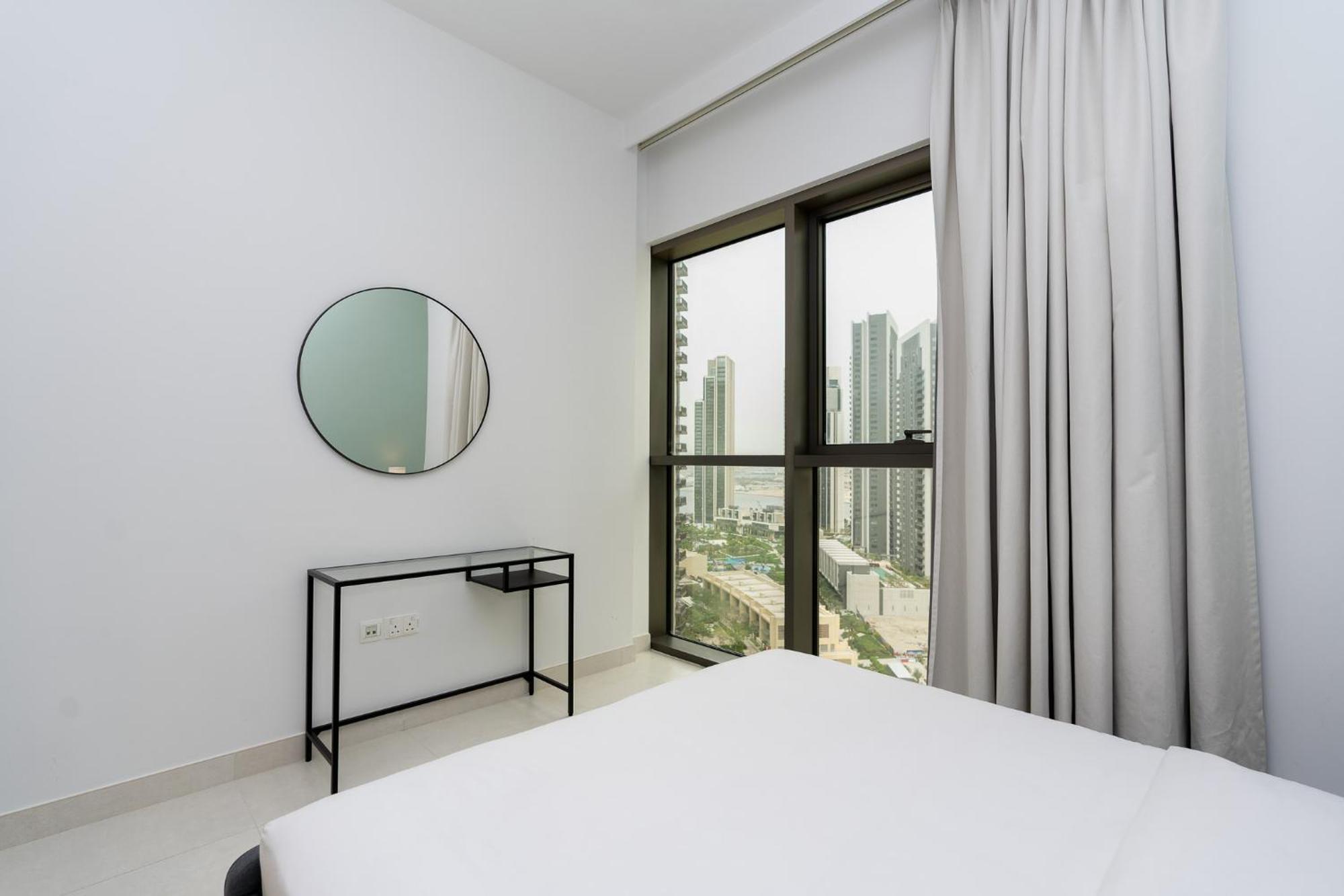 Citihome - Broad And Bright 2br In Creek Side Apartment Dubai
